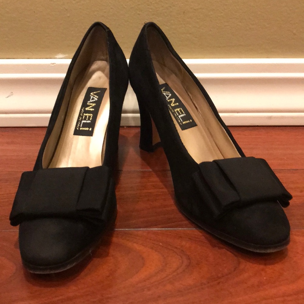 Vaneli black suede pumps
